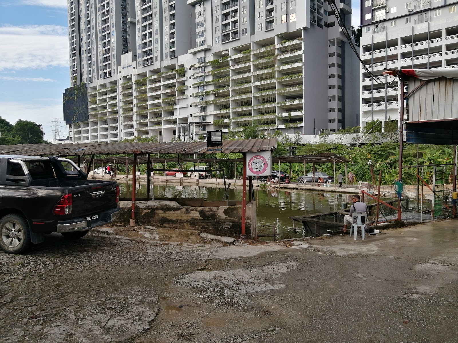 Kolam pancing ikan Bukit Jalil, kolam pancing di Kuala Lumpur (gambar 2)