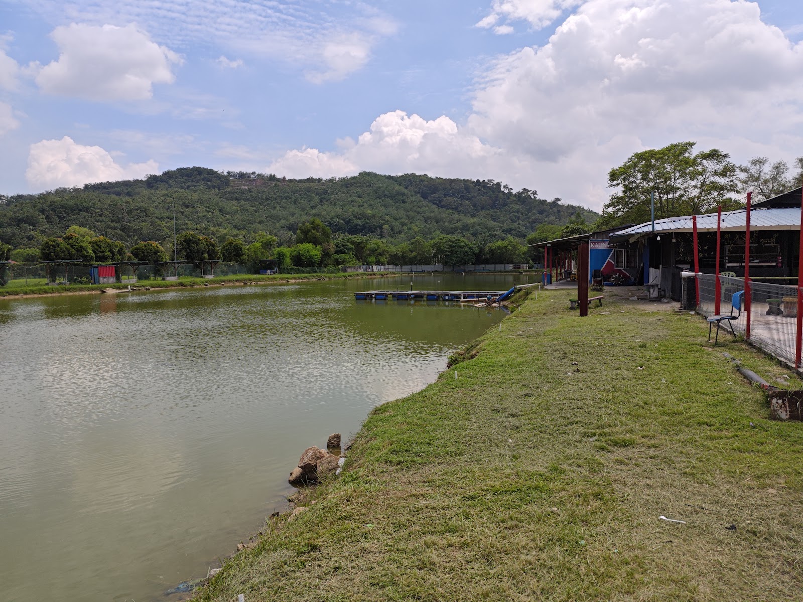Kolam pancing Kolam Aroma Pinggiran Putrajaya
