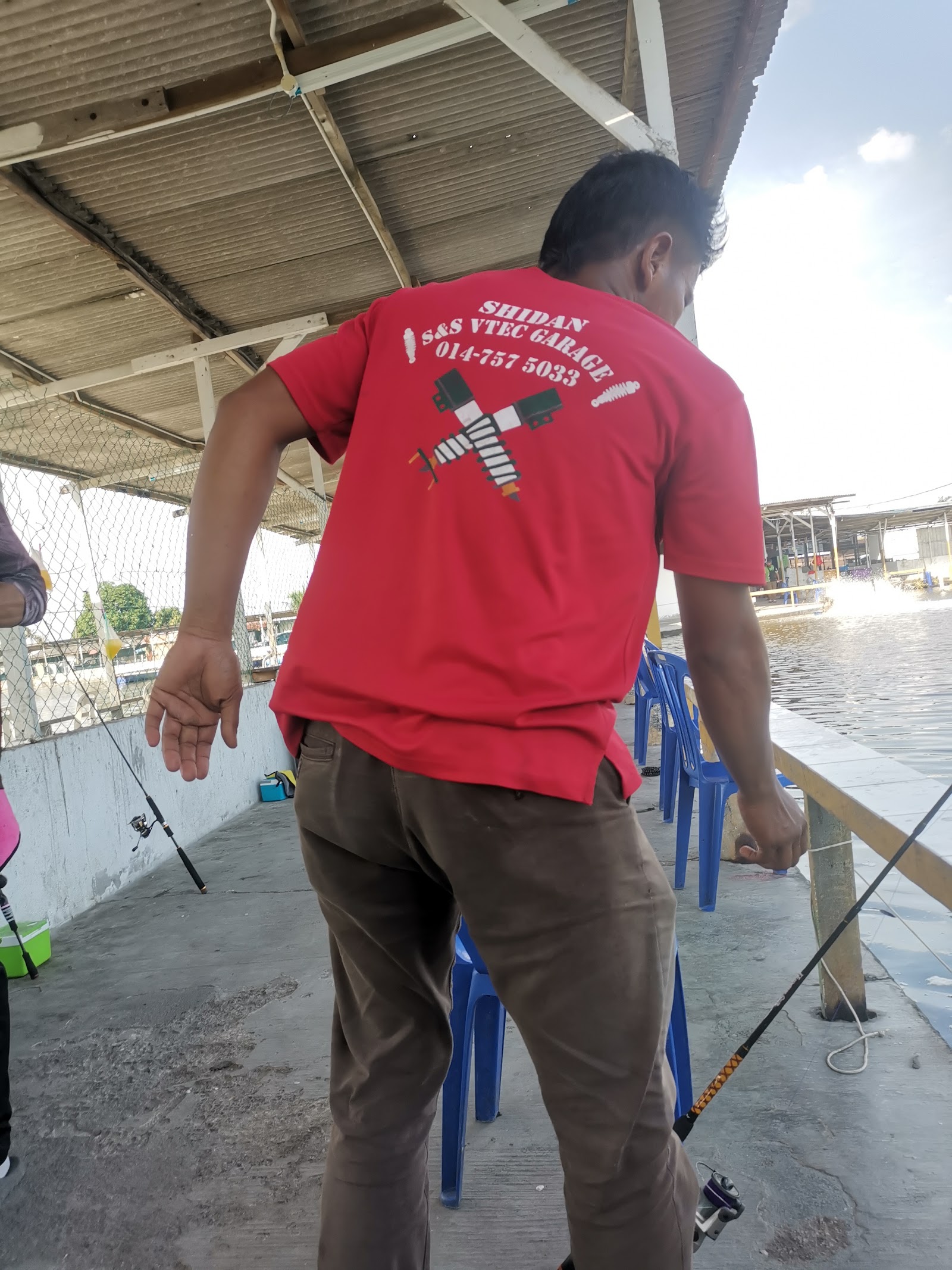Kampung Delek Fishing Park, kolam pancing di Port Klang, Selangor (gambar 3)