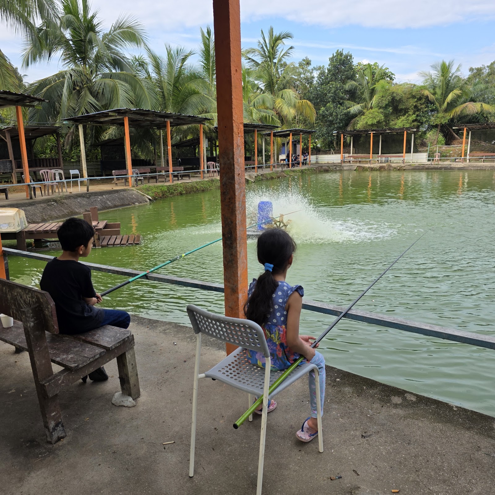 Kolam pancing Kolam Pancing Udang Galah Mileseven Ijok