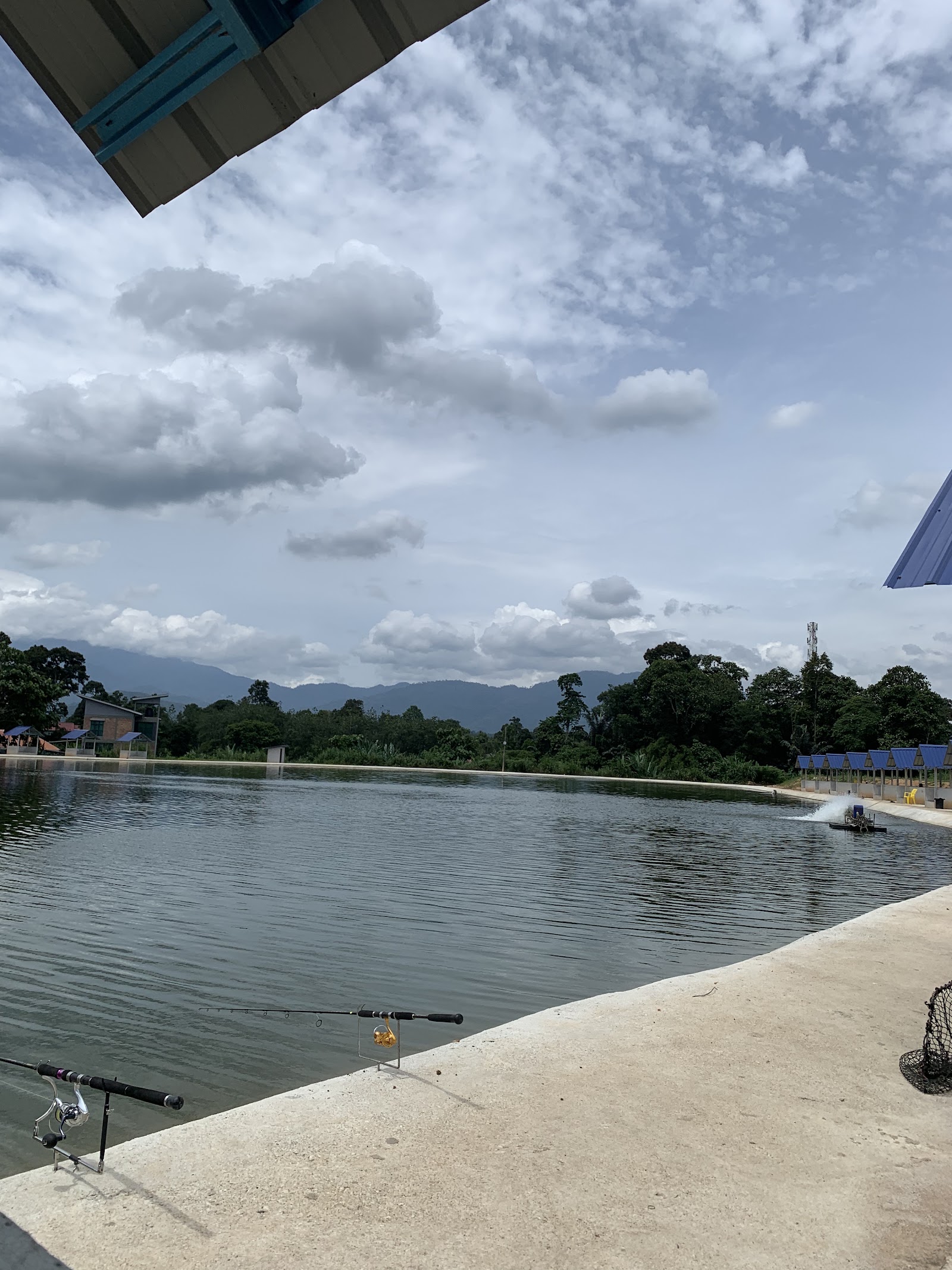Kolam pancing D'Semarak Kolam Pancing(air Tawar)