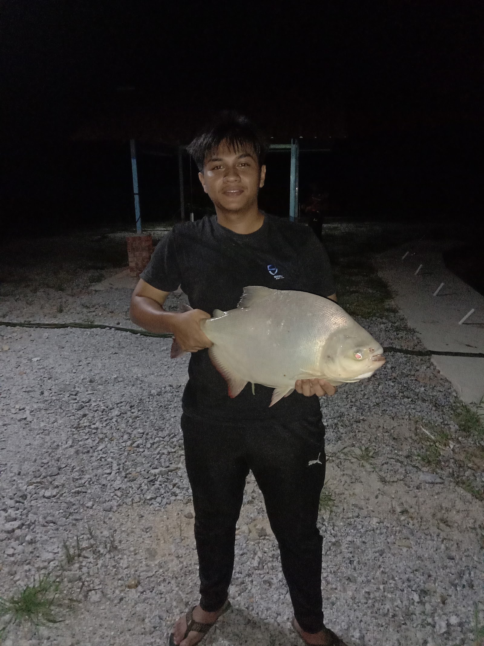 Kolam pancing Kolam memancing (Lubbock fishing and campsite)