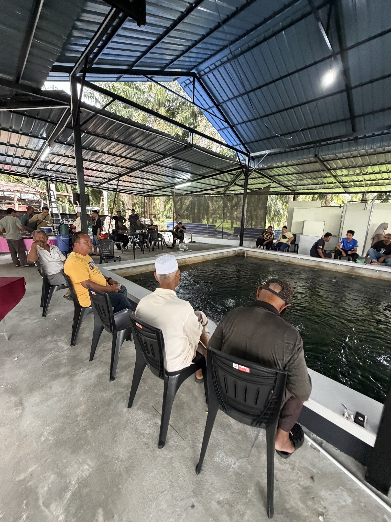 Kolam pancing Kolam Pancing Sepit Biru | Sungai Karangan