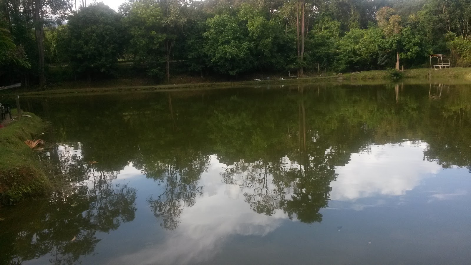Kolam pancing Kolam Memancing Kak Ti Kampung Asam Jawa