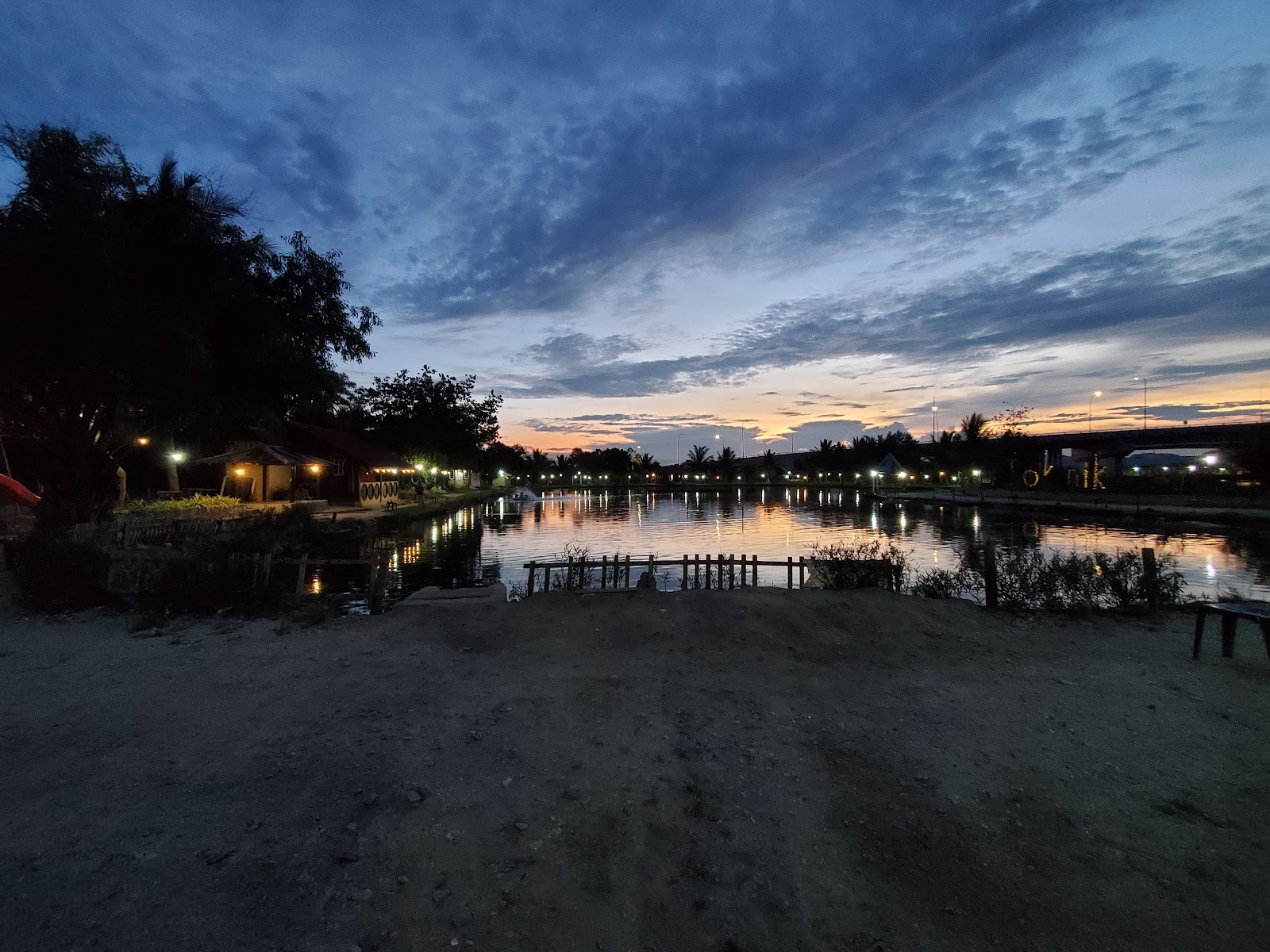 Kolam Memancing PokNik, fishing pond in Kuantan, Pahang (photo 3)