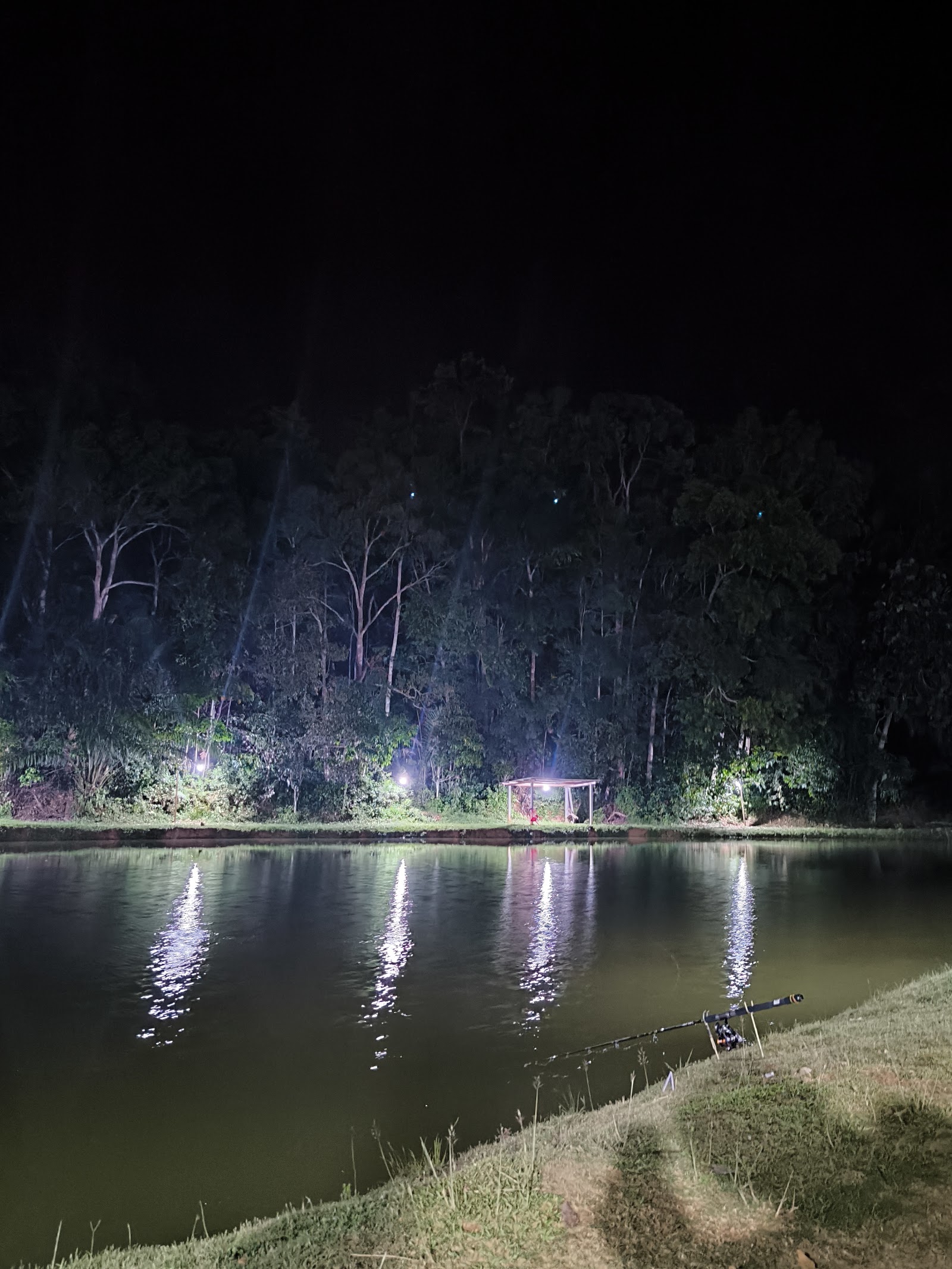 Kolam pancing Kolam Memancing Pok Ya