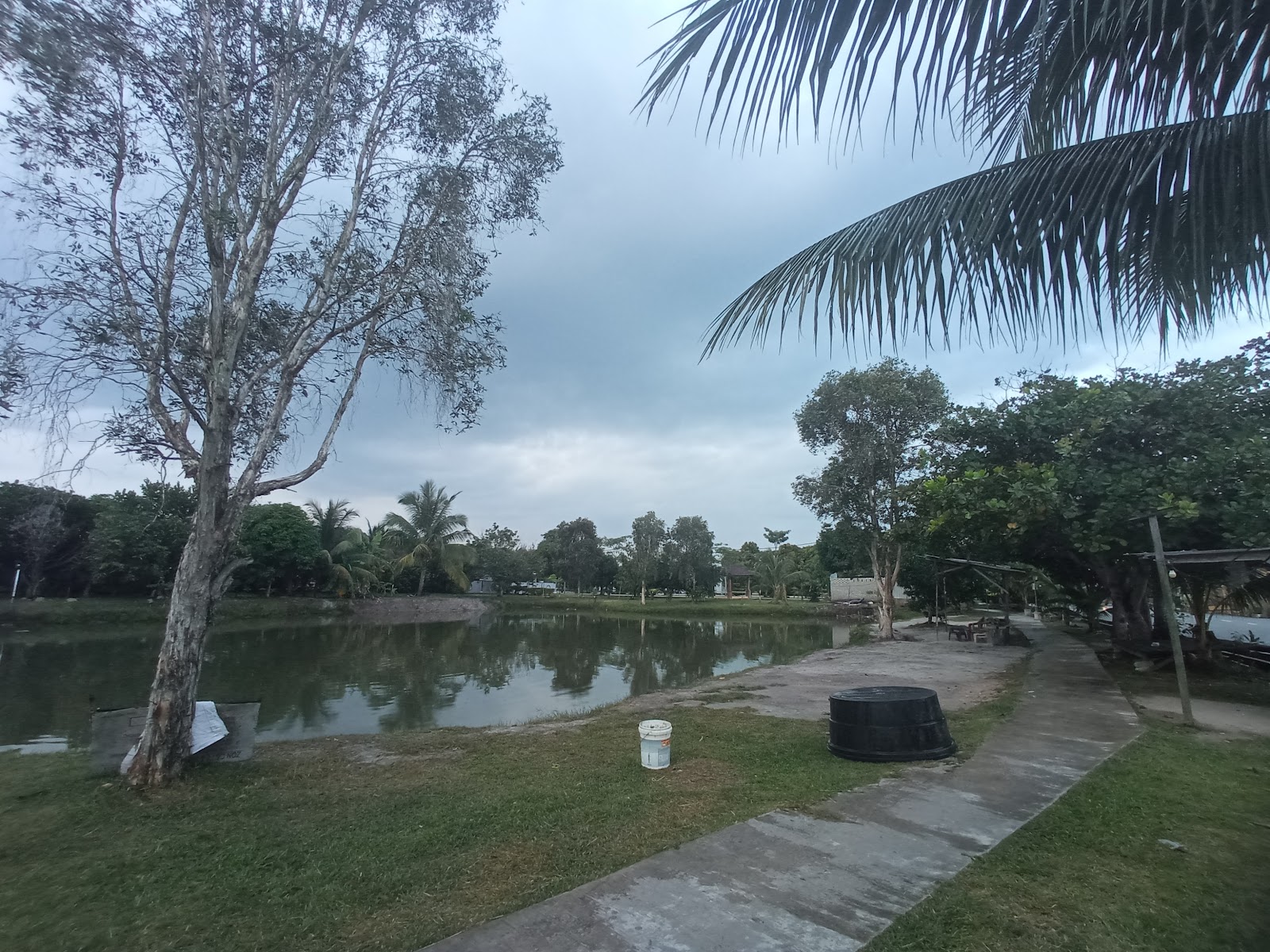 Kolam pancing Kolam Memancing Indera Sempurna Fasa 3