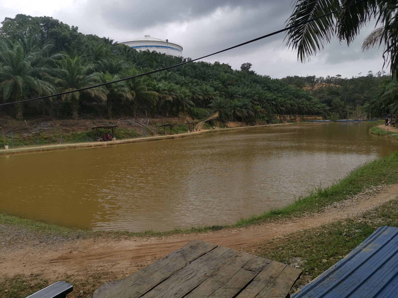 Pak Lah Fishing Village fishing pond