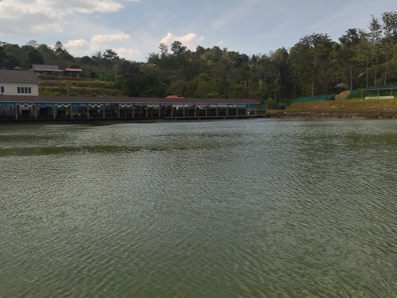 Hulu Langat Fishing Resort & Restaurant, kolam pancing di Hulu Langat, Selangor (gambar 3)