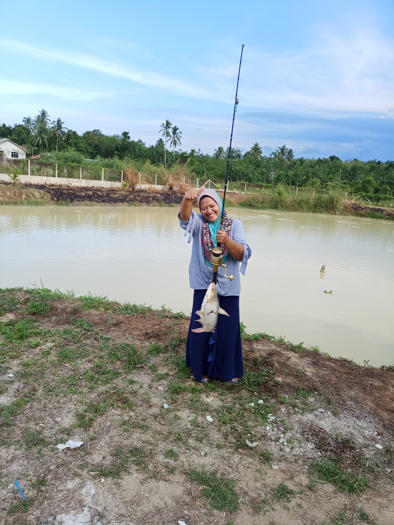 Kolam pancing Kolam Pancing Lavender & Cafe
