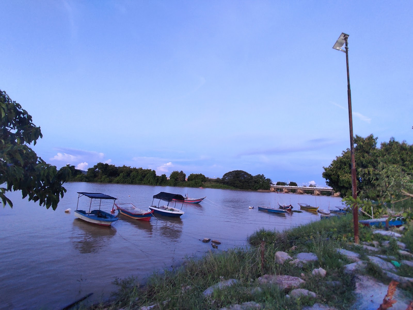 Tempat memancing udang galah(kumpau), kolam pancing di Penaga, Pulau Pinang (gambar 2)