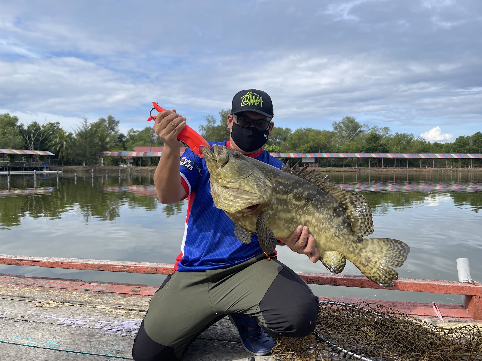 Kolam pancing Kolam Pancing Ikan Marin Ko-Nelayan