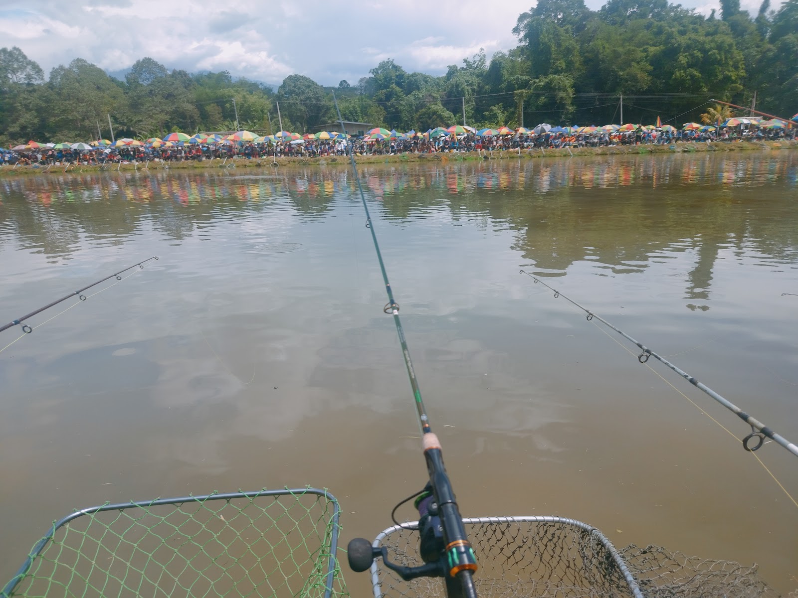 Kolam Dosogit Singgaron Baru, kolam pancing di Ranau, Sabah (gambar 2)