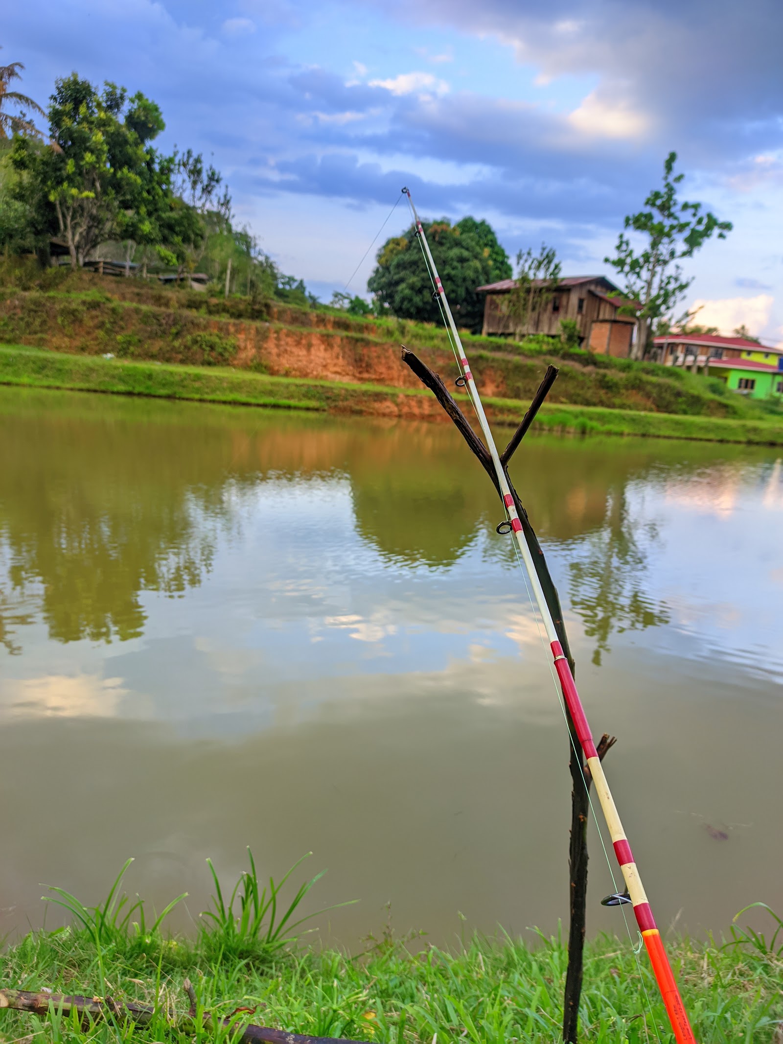 Kolam Pancing Lambun, kolam pancing di Tambunan, Sabah (gambar 2)