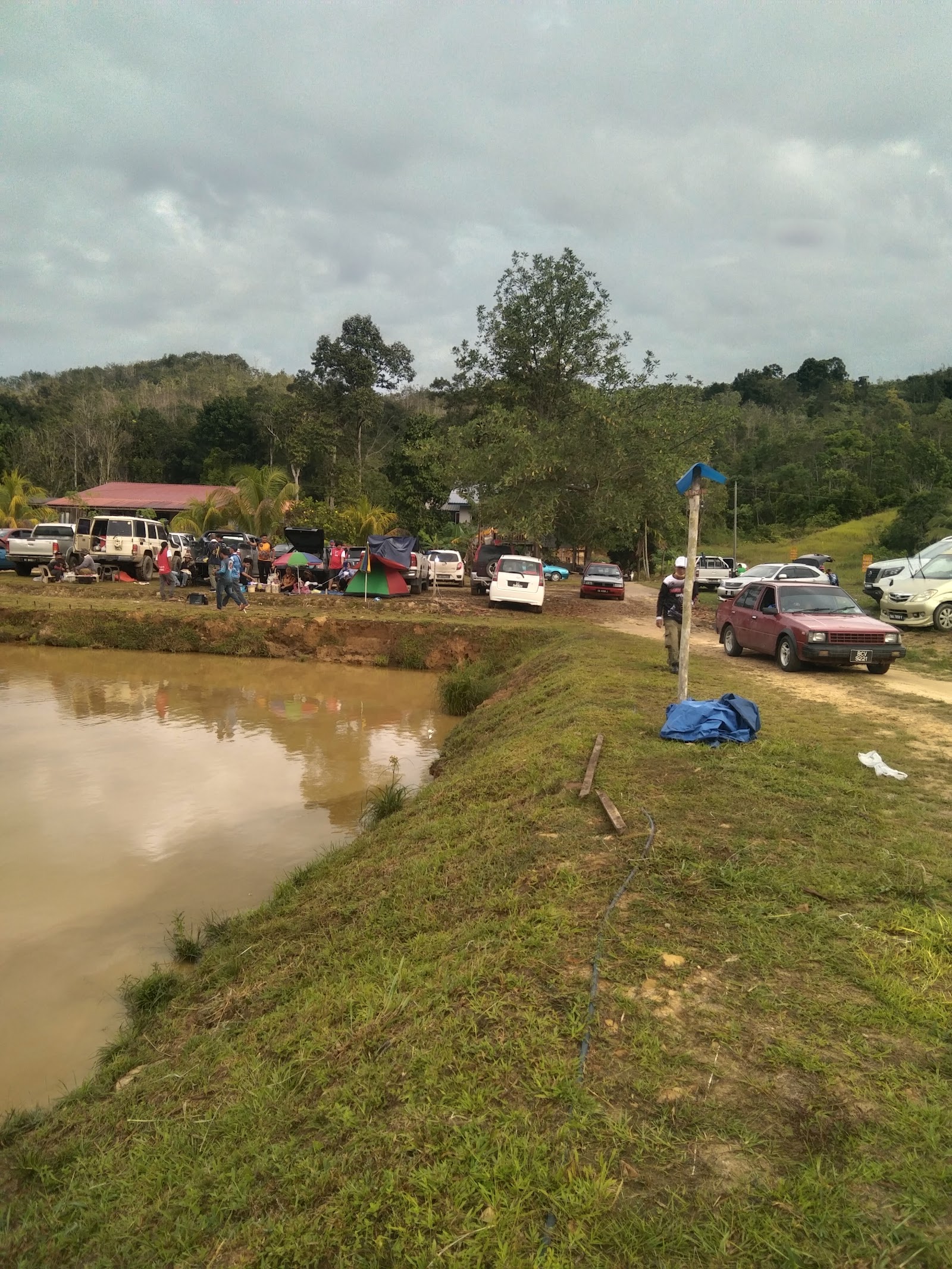 Kolam pancing KOLAM ROSLAN HJS