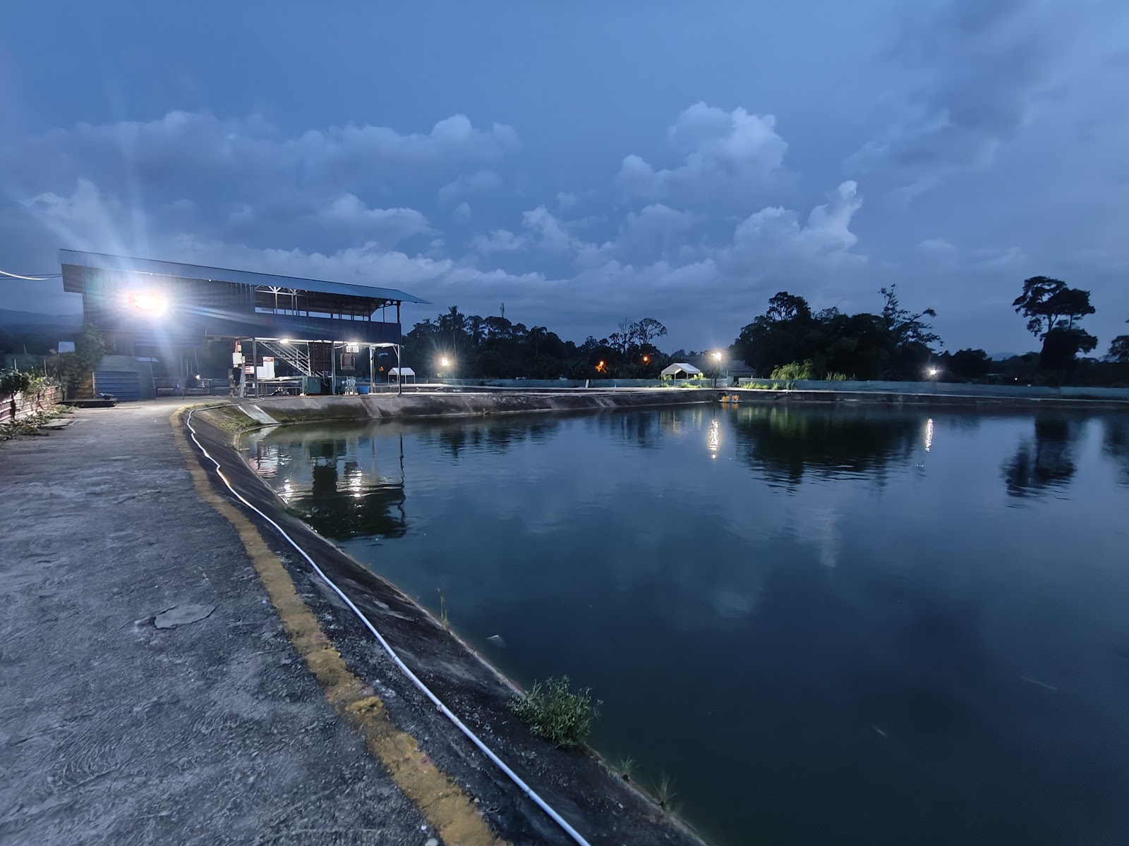 Kolam Pancing PatinKoi fishing pond