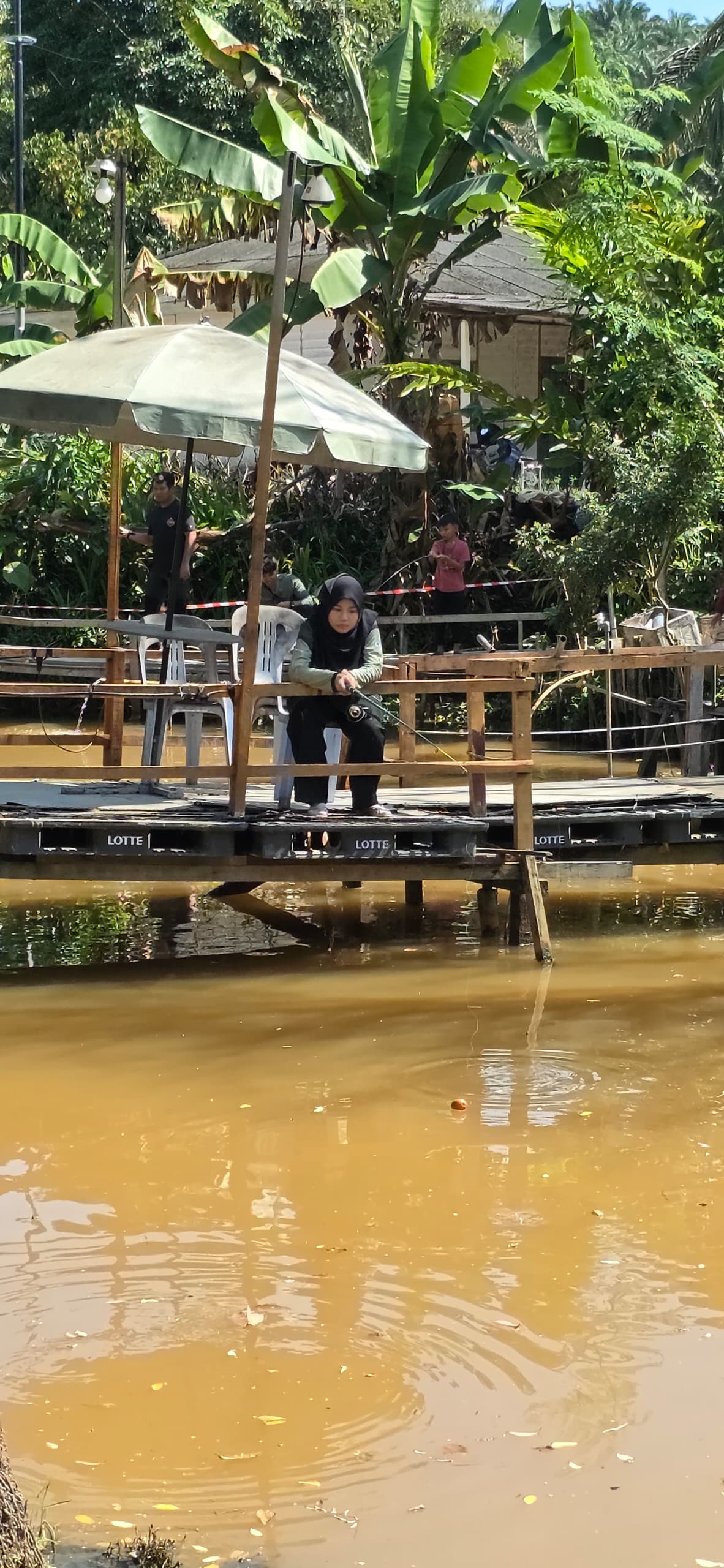 Kolam pancing Kolam Pancing, Ramlee Kanopi & Kedai Makan