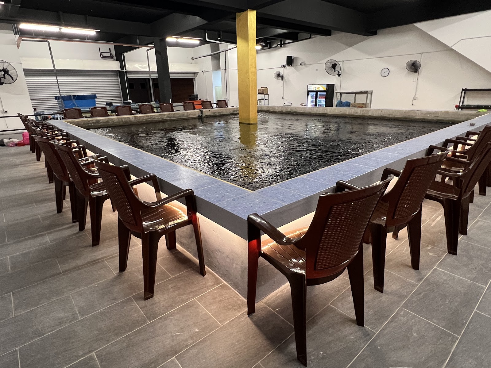 Galah King Prawn Fishing Centre, kolam pancing di Miri, Sarawak (gambar 2)