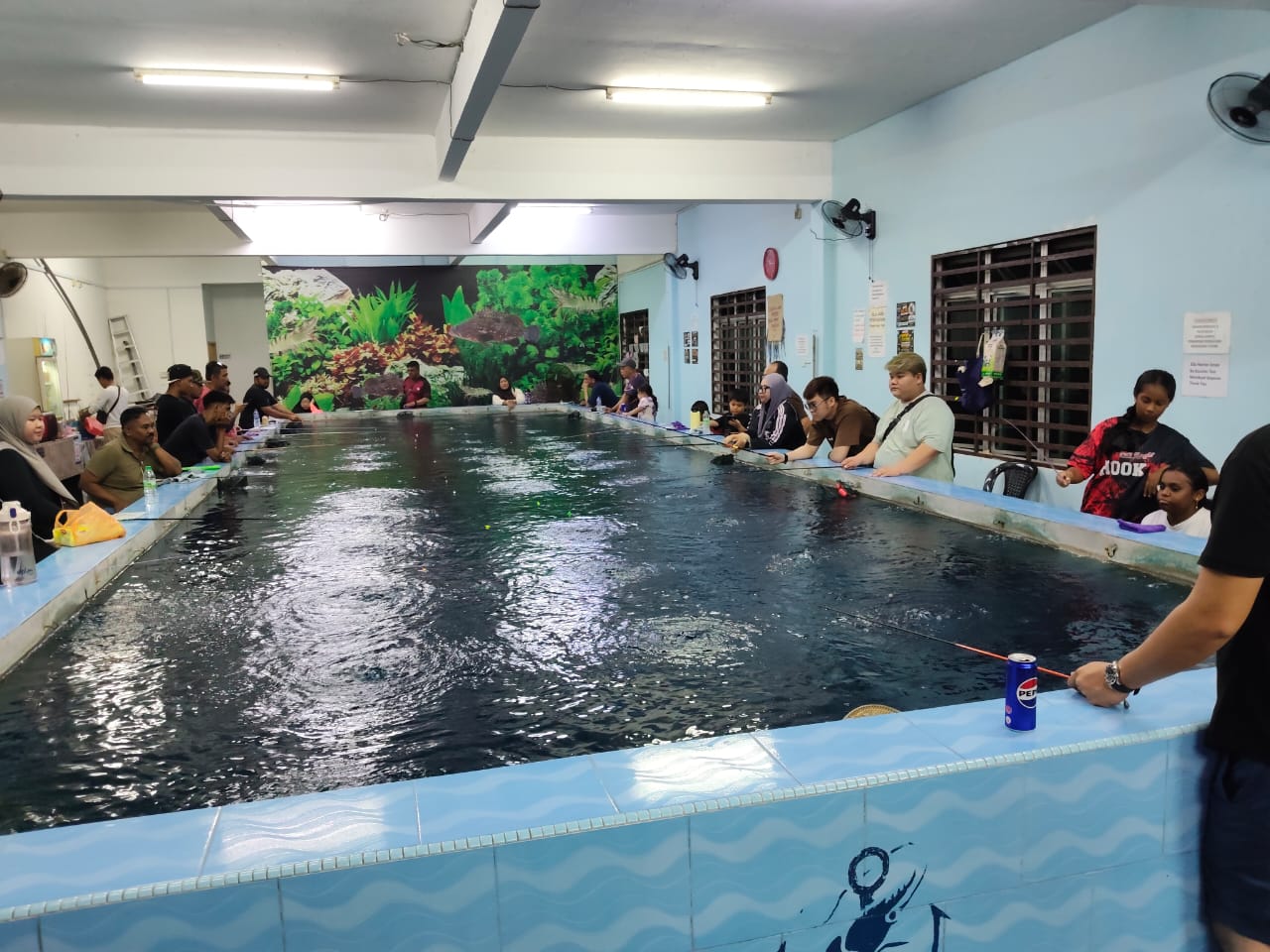 Kolam pancing KOLAM MANCING UDANG GALAH TOK DIN SERI ISKANDAR