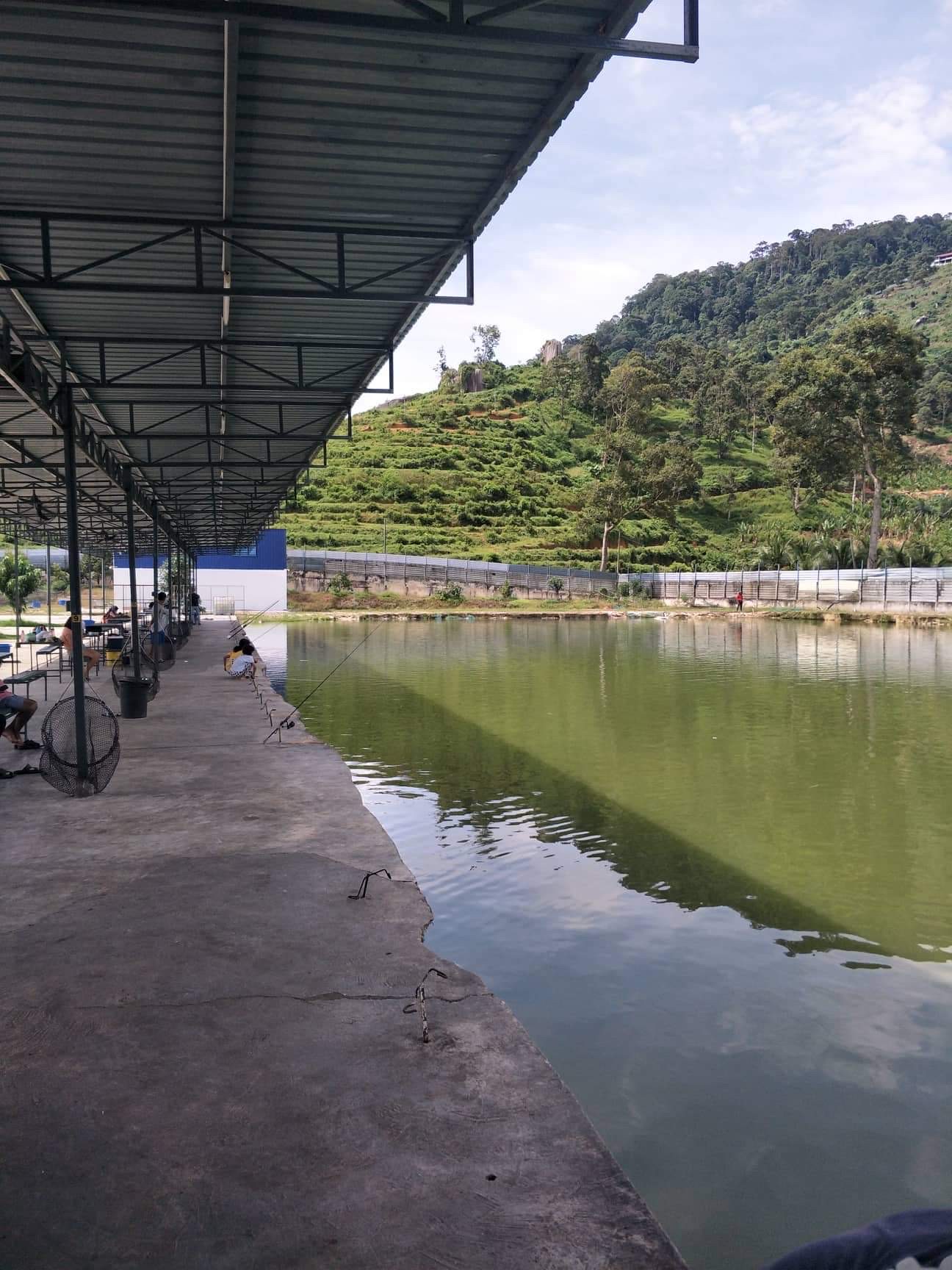Kolam pancing Senwell Fishing Park