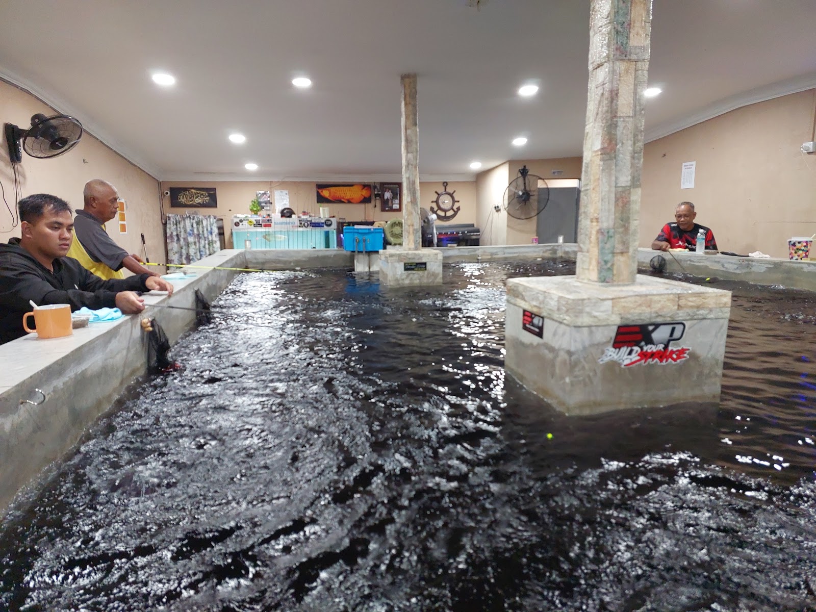 Kolam memancing udang galah HR (Kolam Manjoi), kolam pancing di Ipoh, Perak (gambar 2)