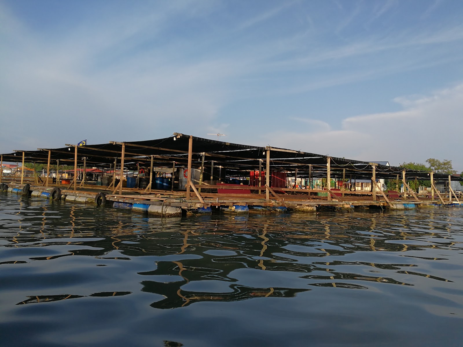 Kelong memancing kuala kurau, fishing pond in Kuala Kurau, Perak (photo 2)