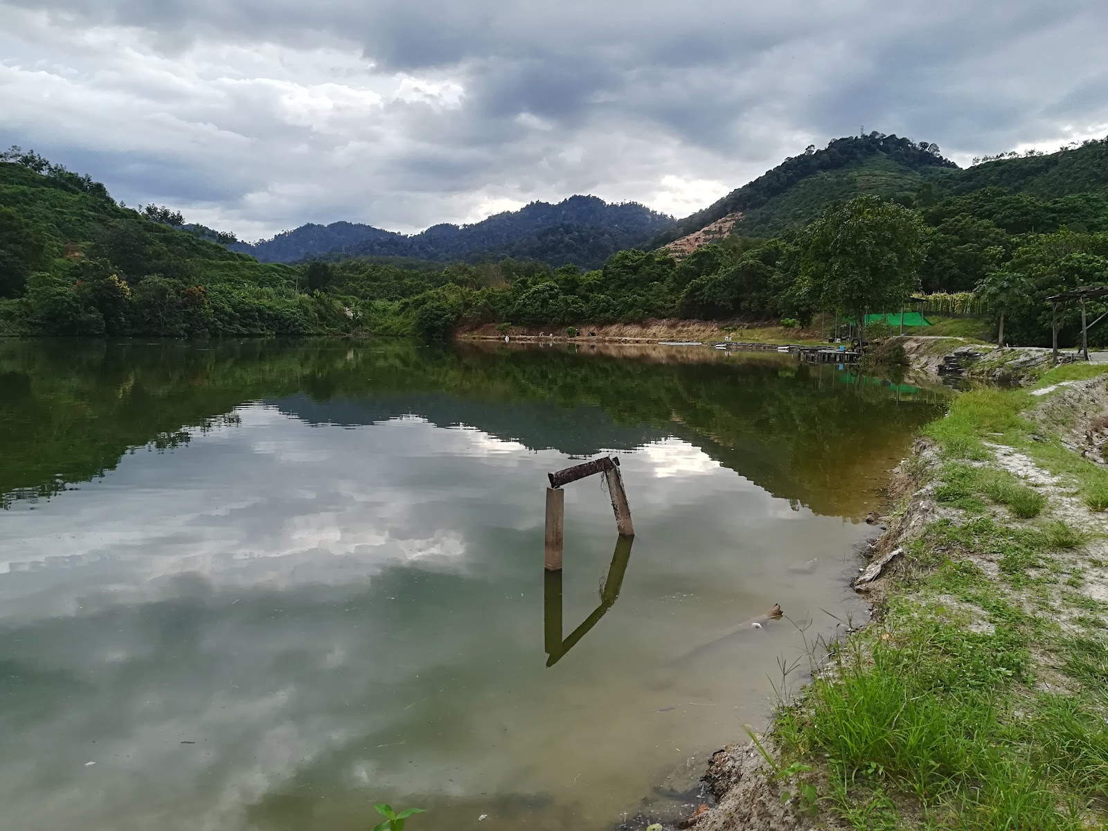 大自然钓鱼场Nature Fishing Pond, kolam pancing di Sungai Siput, Perak (gambar 2)